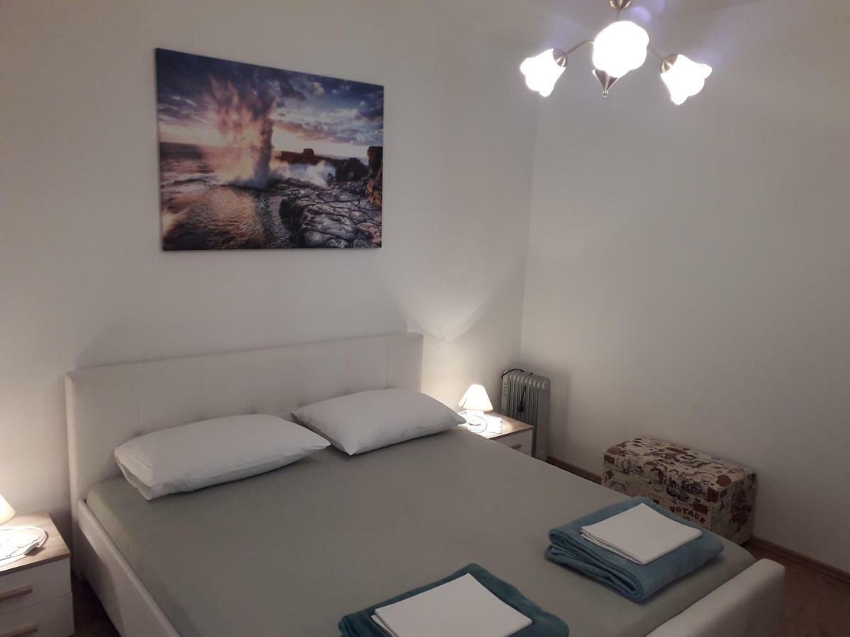 Apartman Helena Senj  Exteriér fotografie